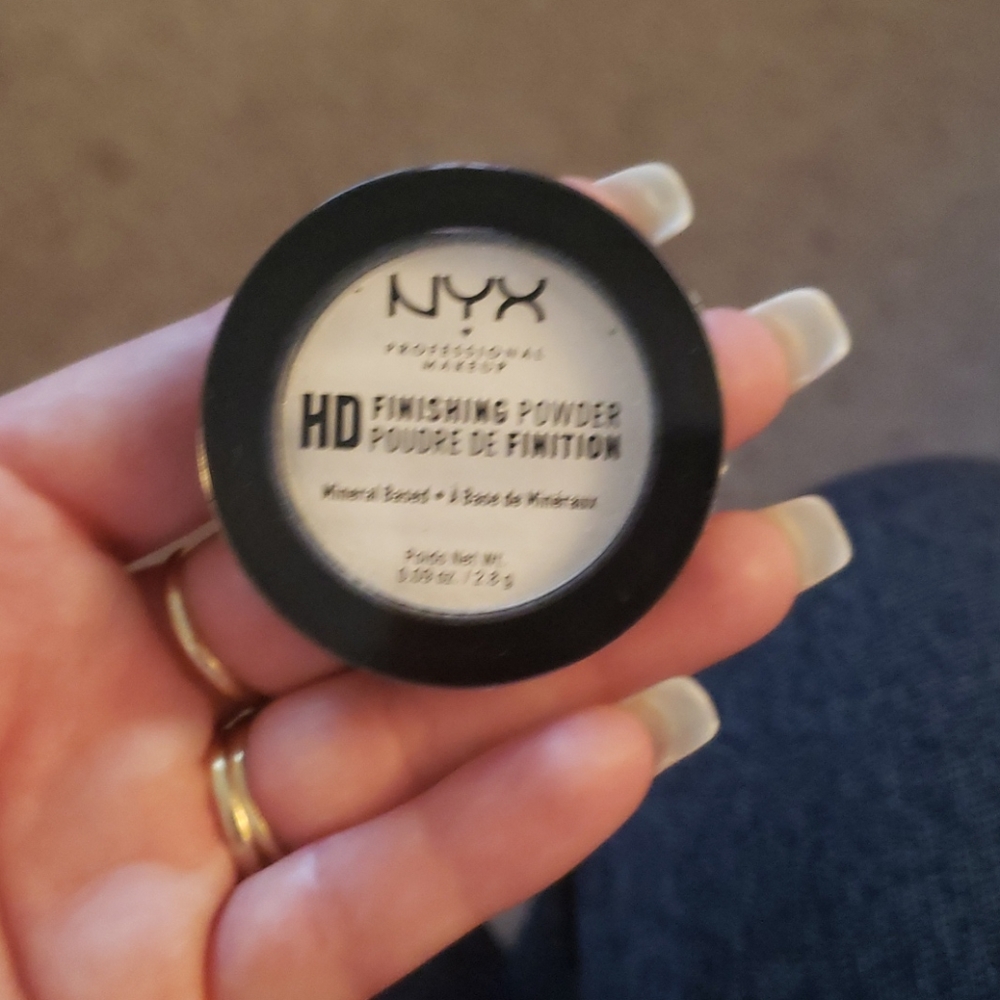 New NYX finishing powder